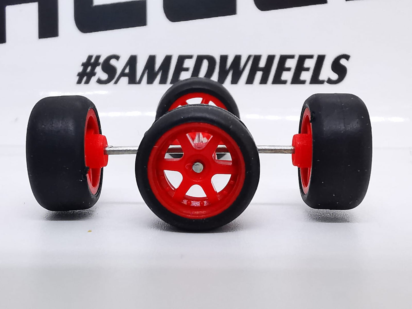 6 spoke jdm 11mm red, black tire not removable