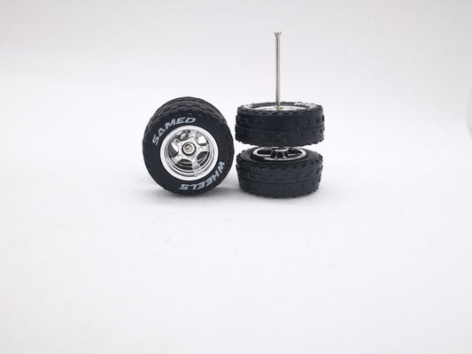 JAGUAR WARRIOR AT 10 MM 5 bolt chrome, Black tire with lettering DISTRIBUIDORES
