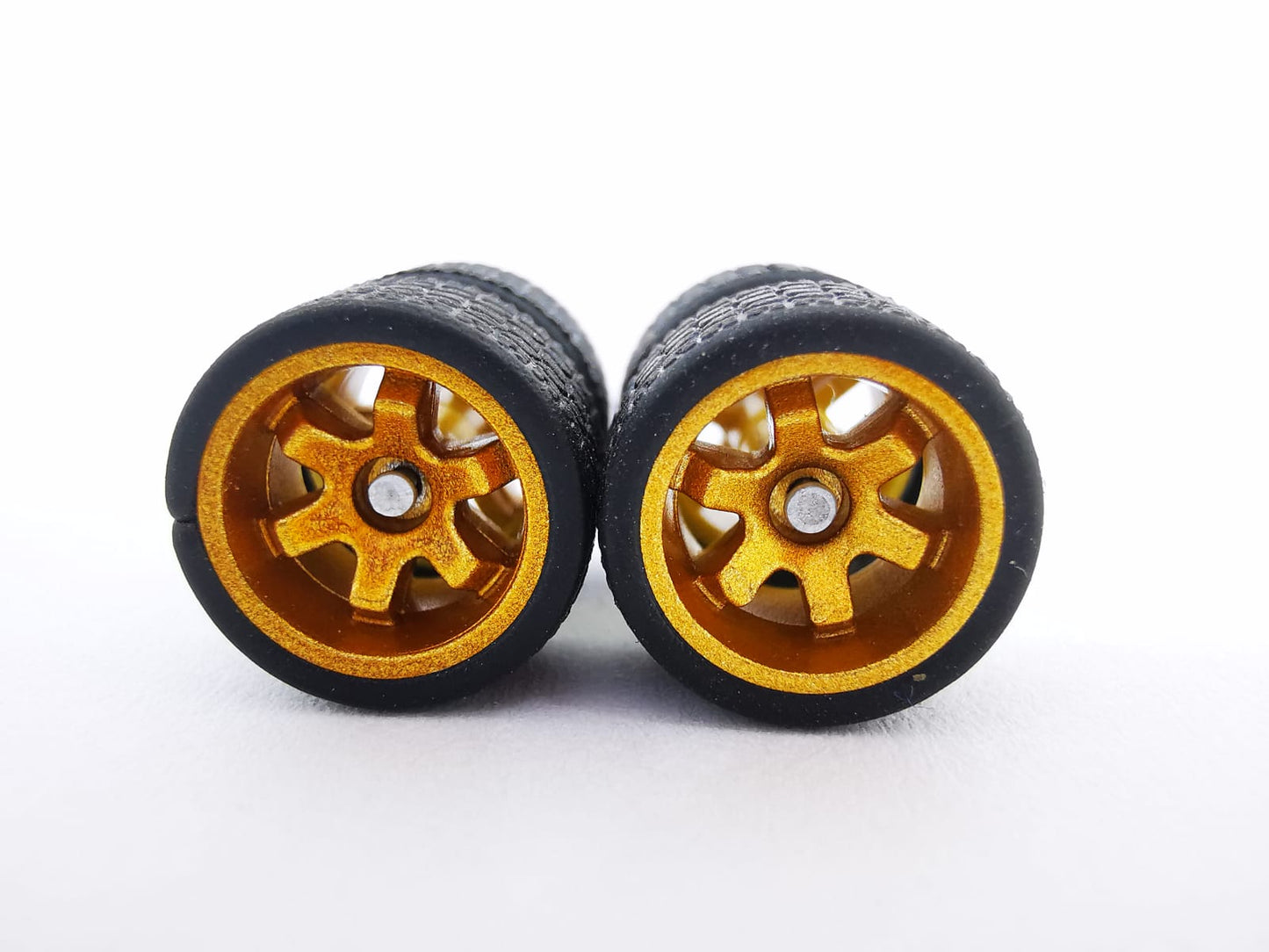 k-wheel 11mm chocolate, black tire not removable