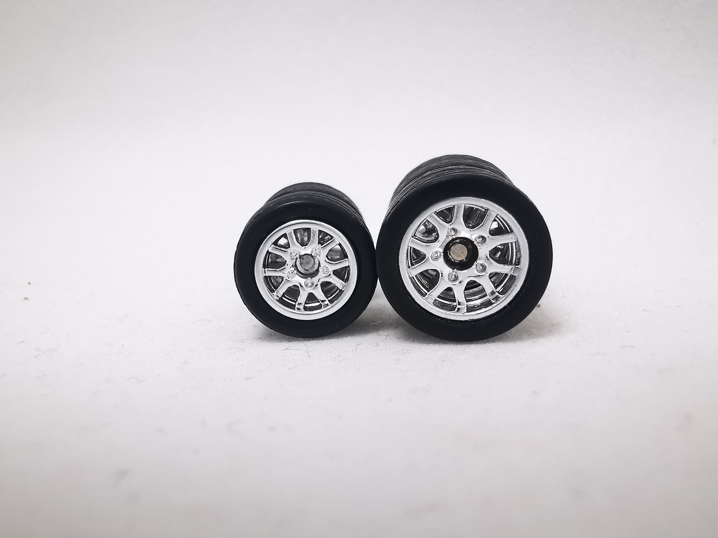 THUNDER 1012 mm chrome ring, Black tire