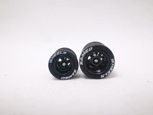 5 bolt 1012mm black rim, black tire with lettering