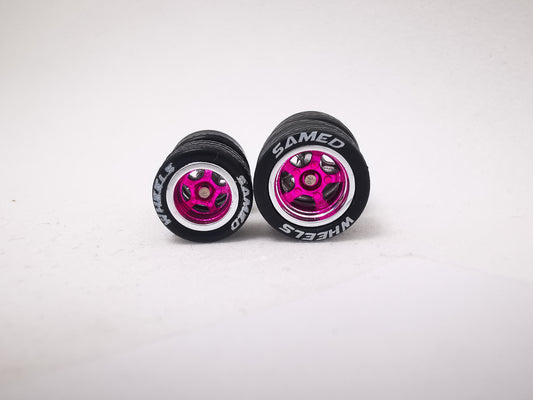 5 bolt 1012mm pink chrome rim, black tire with lettering