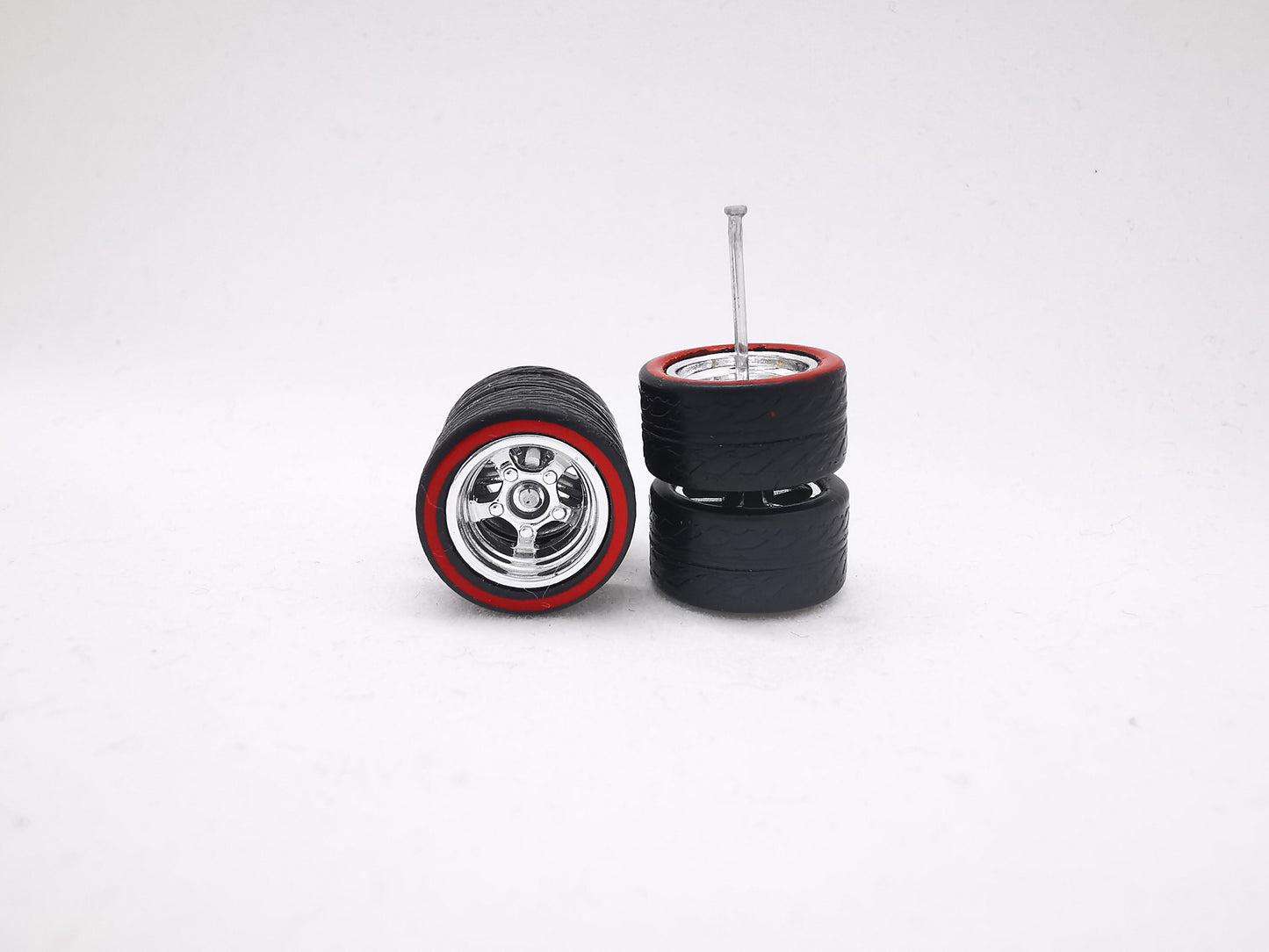 5 bolt 12 mm chrome ring, black tire with red line