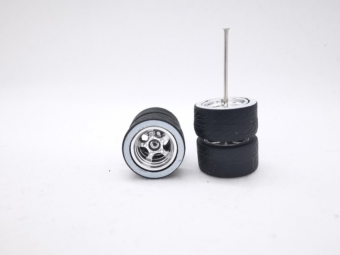 5 bolt 12 mm chrome ring, black tire with white wall