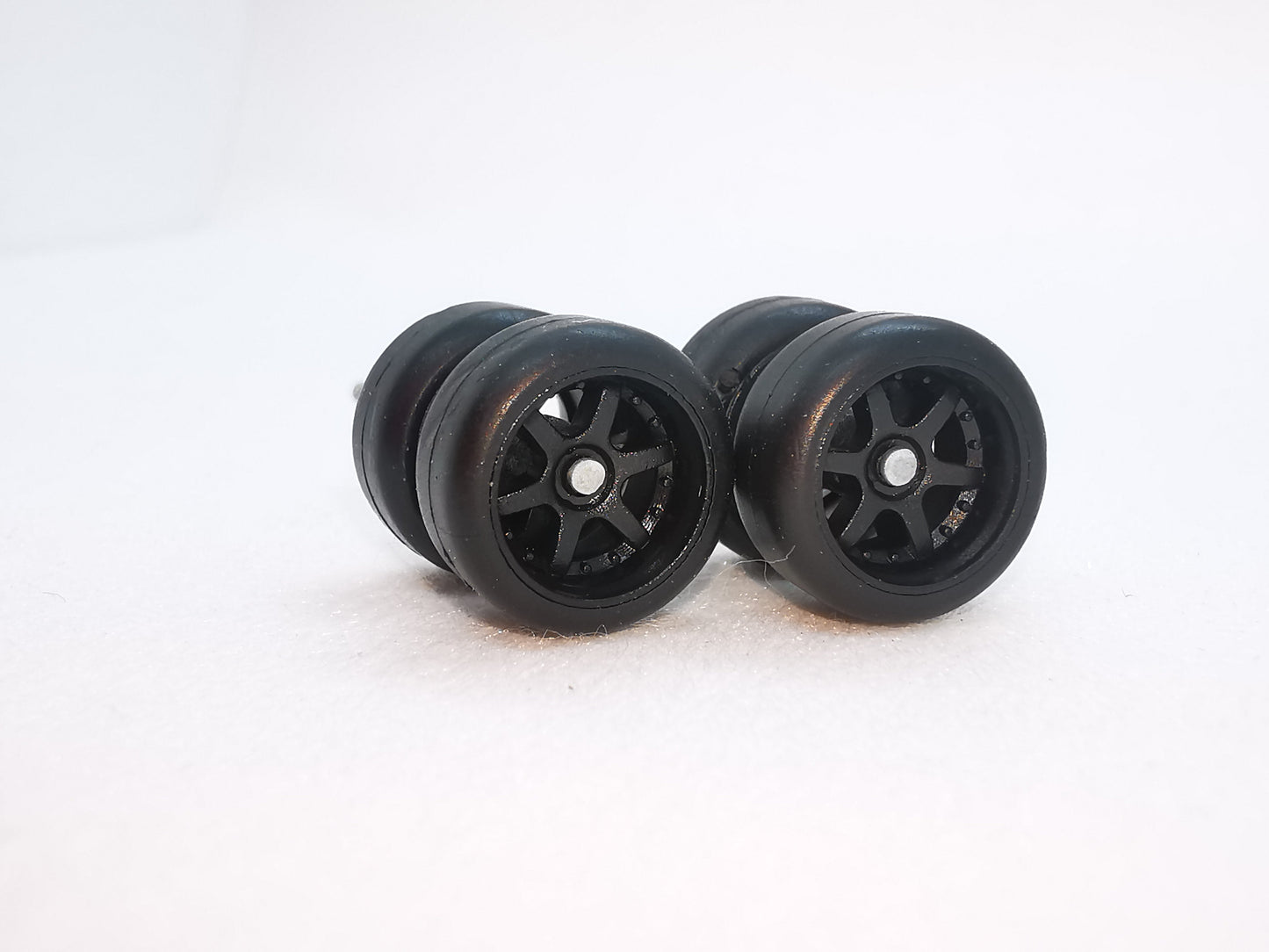 6 spoke jdm 11mm black ring, black tire not removable