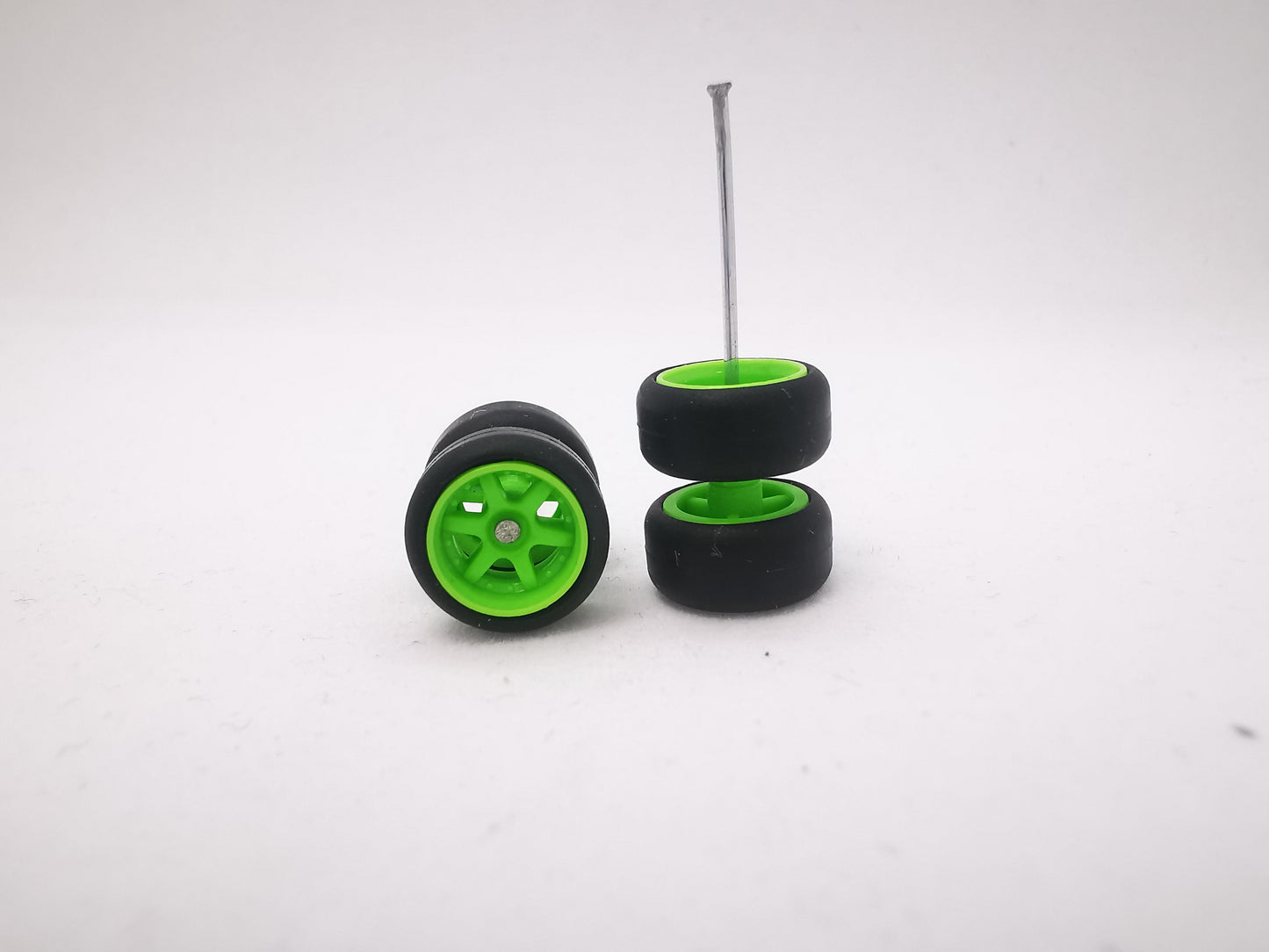 6 spoke jdm 11mm neon green ring, black tire
