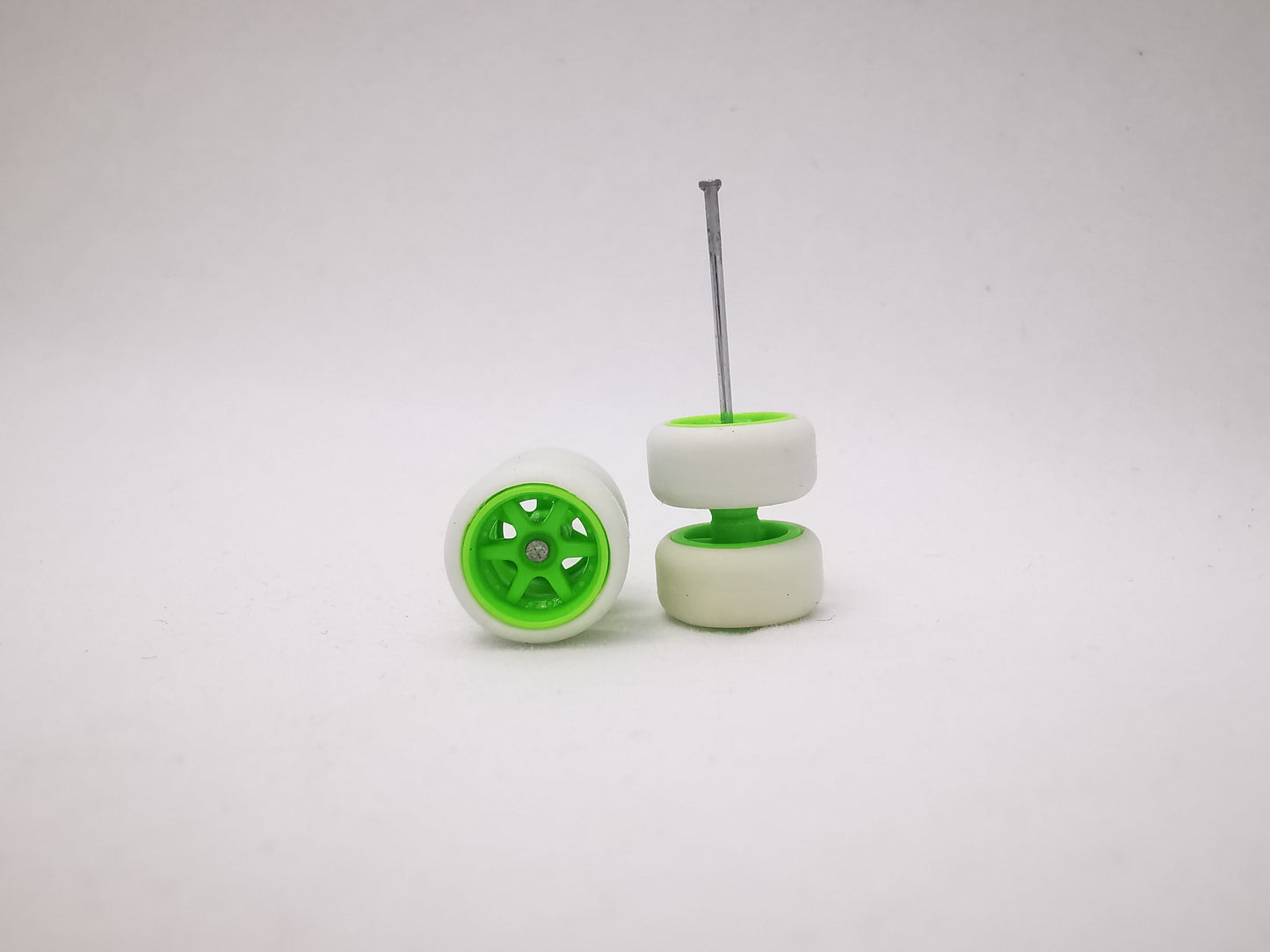 6 spoke jdm 11mm neon green ring, white tire