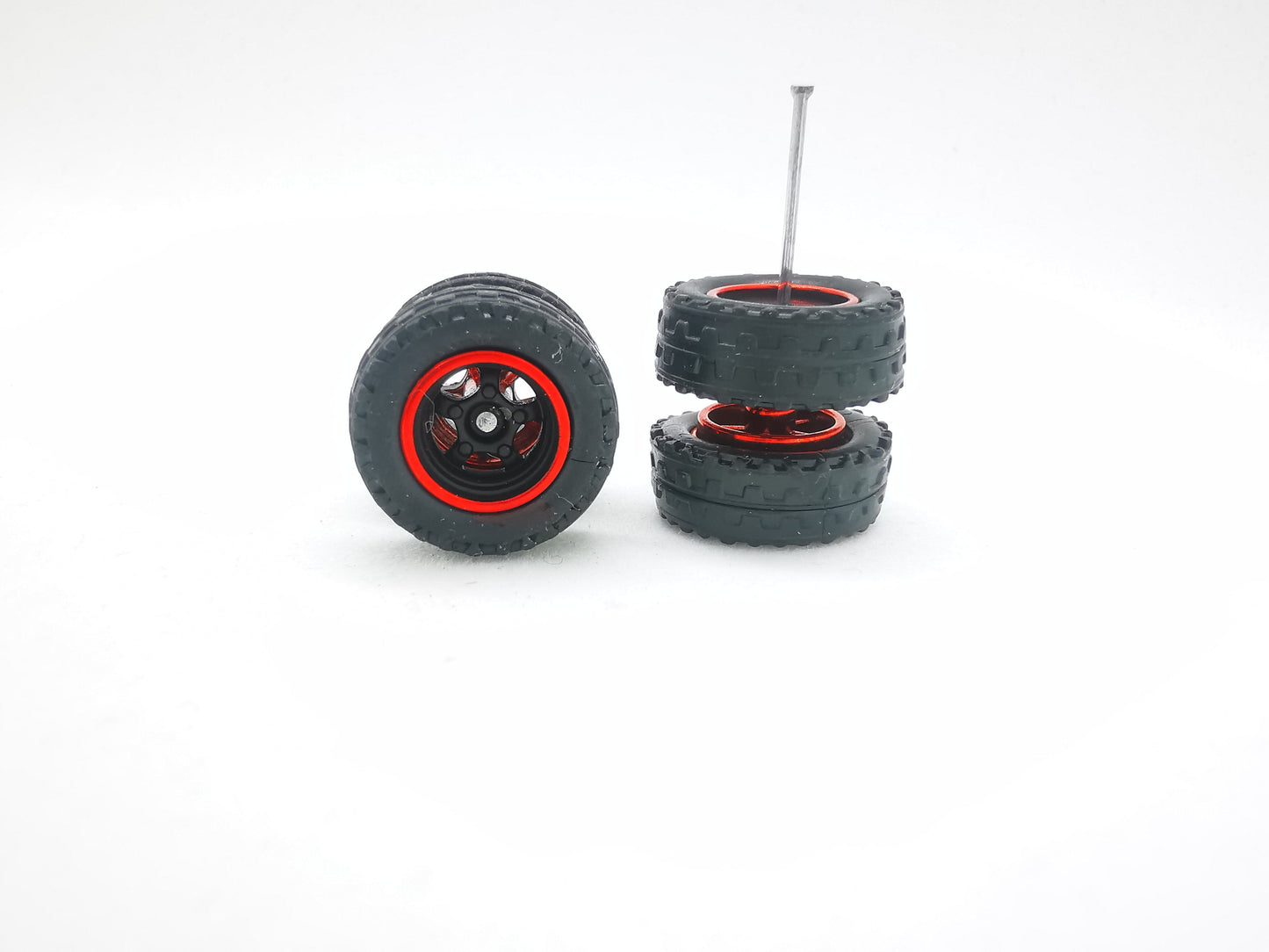 JAGUAR WARRIOR AT 12 MM 5 bolt black red ring, black tire XL