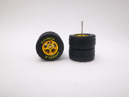 JAGUAR WARRIOR AT 12 MM 5 bolt gold ring, black tire XL with yellow lettering
